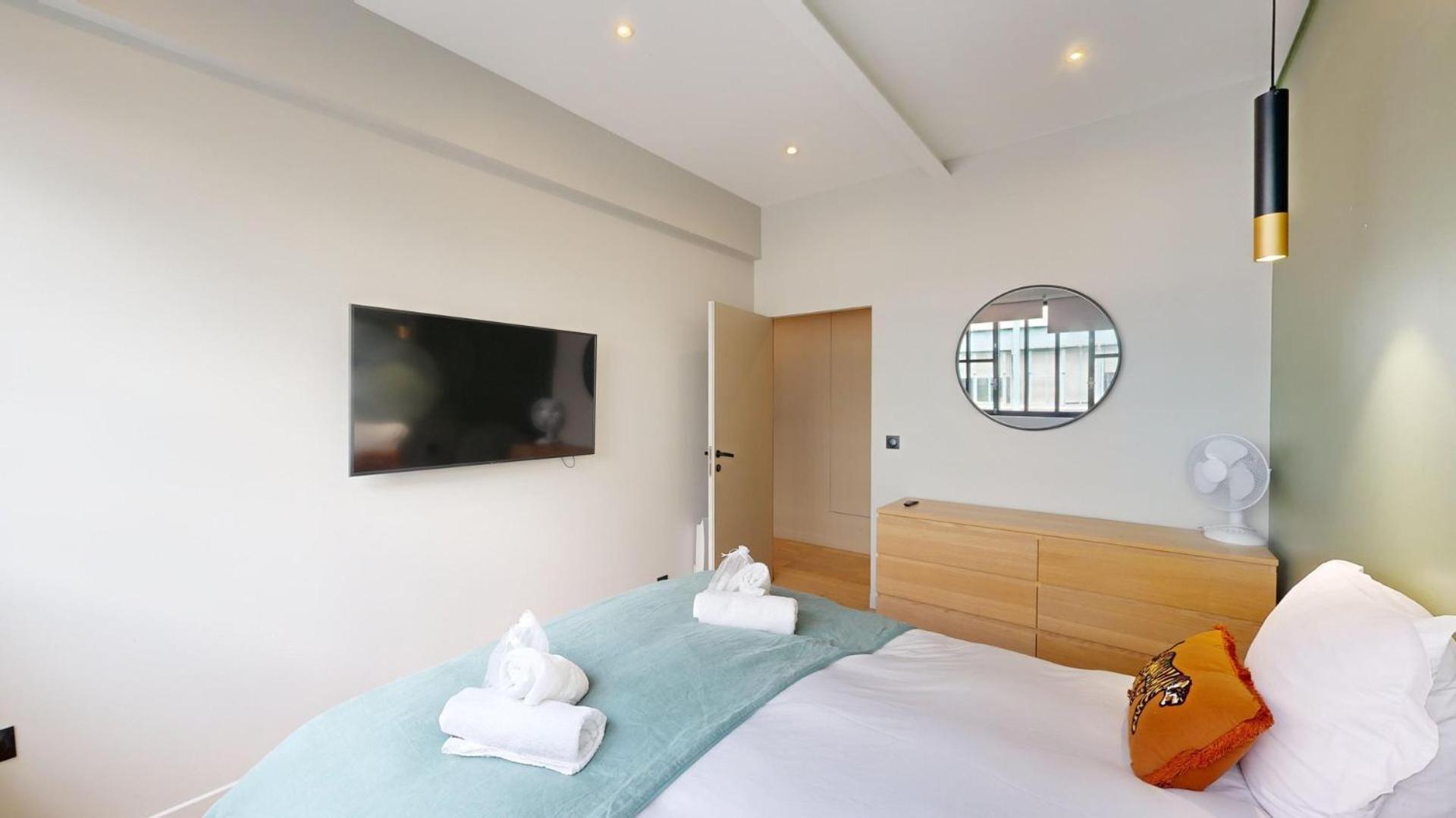 178 Suite Cesar - Superb Apartment In Париж Екстериор снимка